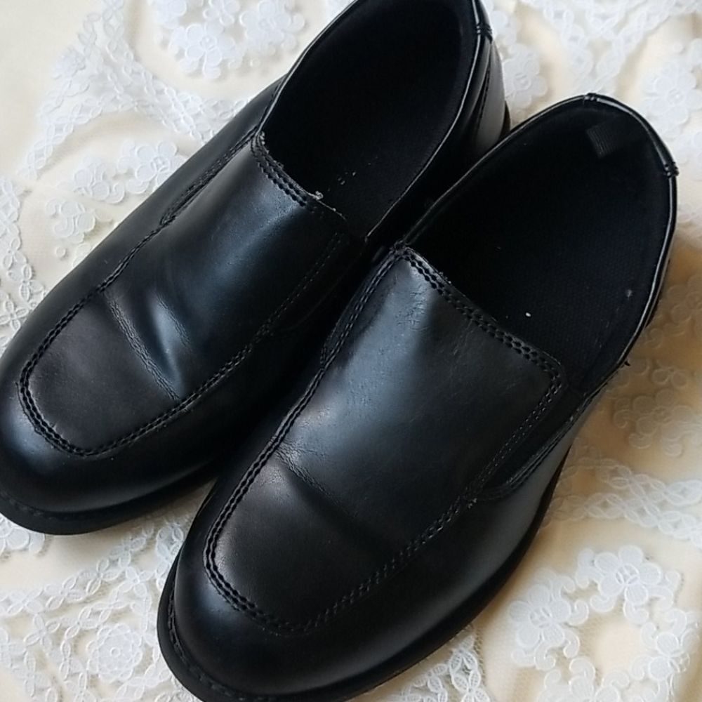 Boy shoes size 1